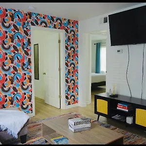  Apartment Beautiful Condo,minutes From Broadway Sleep 6!