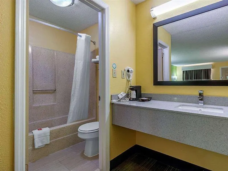Econo Lodge Nashville Airport East 0*,