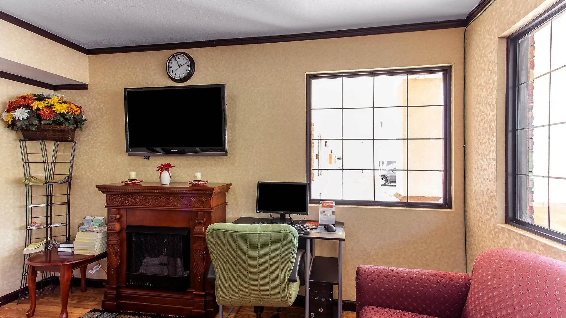 Econo Lodge Nashville Airport East