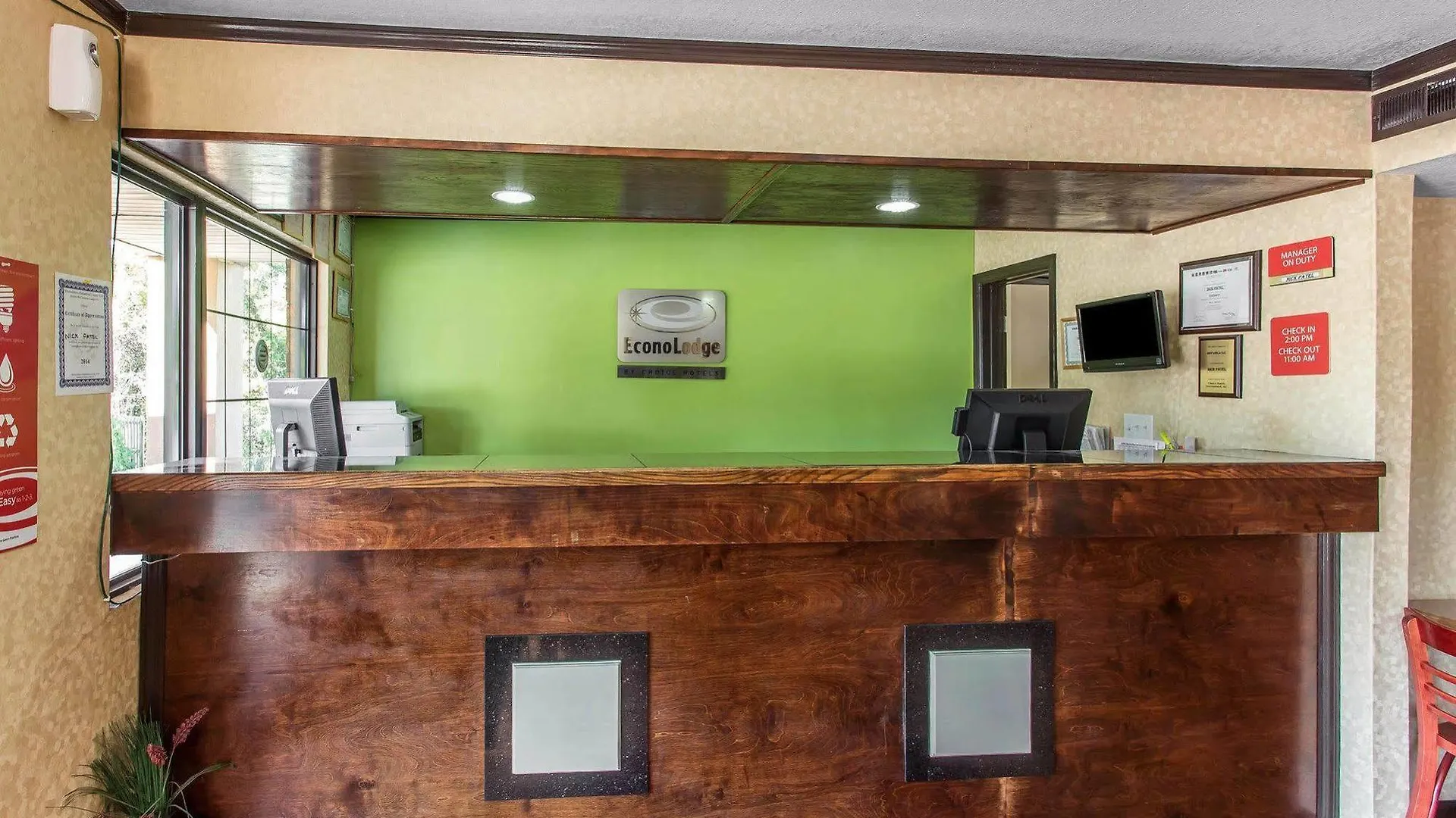 Econo Lodge Nashville Airport East